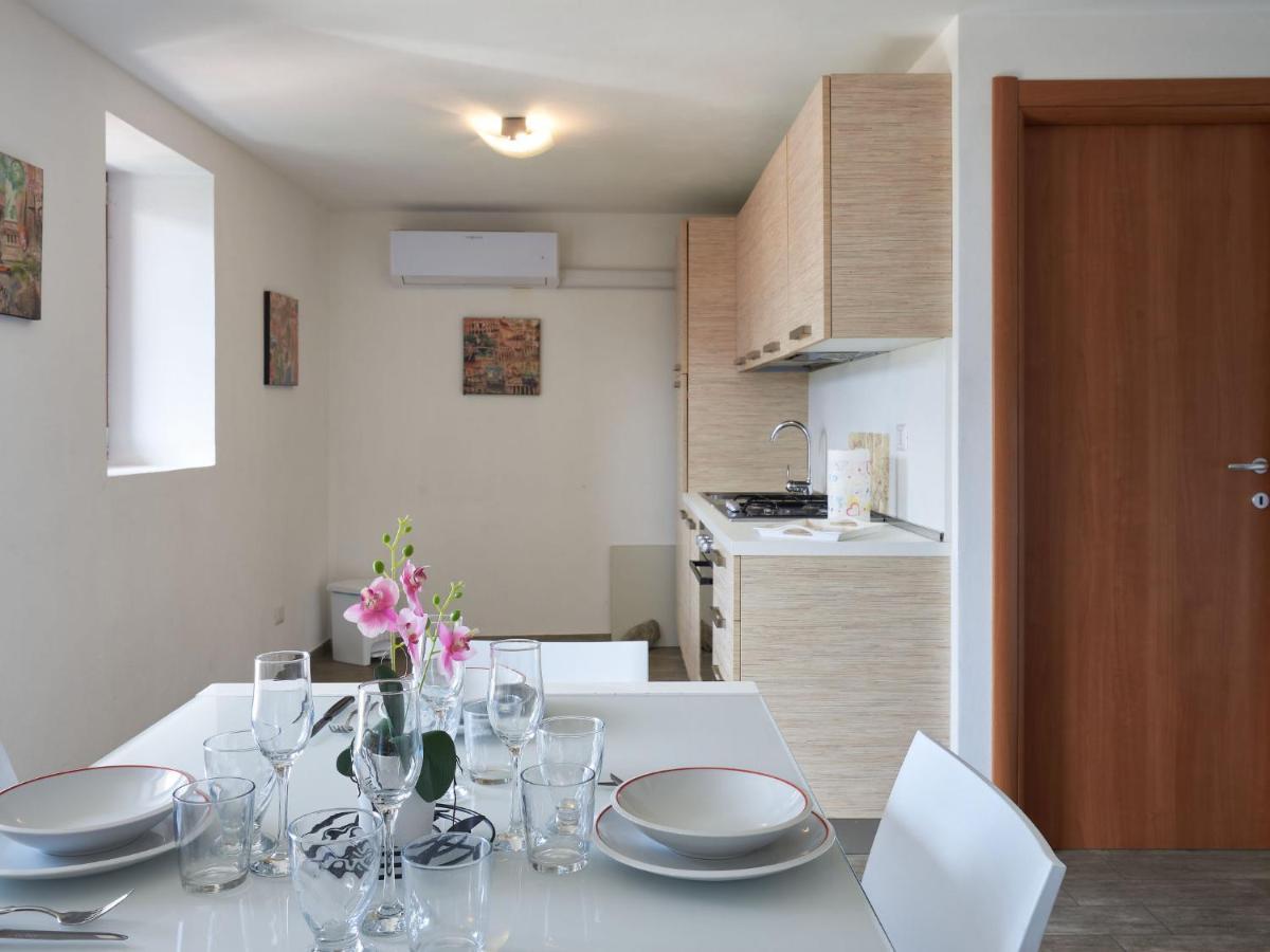 Apartment Rustico Maria - Dma390 By Interhome Vercana ภายนอก รูปภาพ